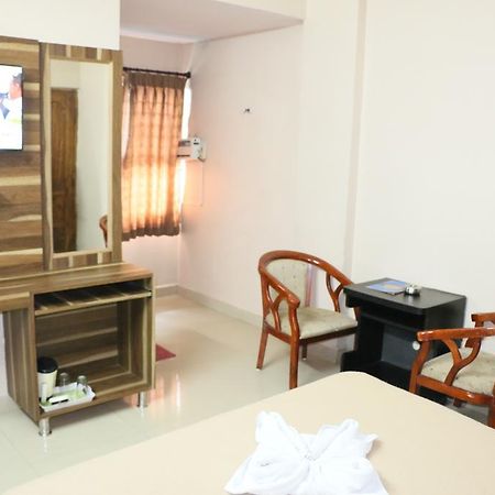 Hotel Akshaya Visakhapatnam Exterior photo